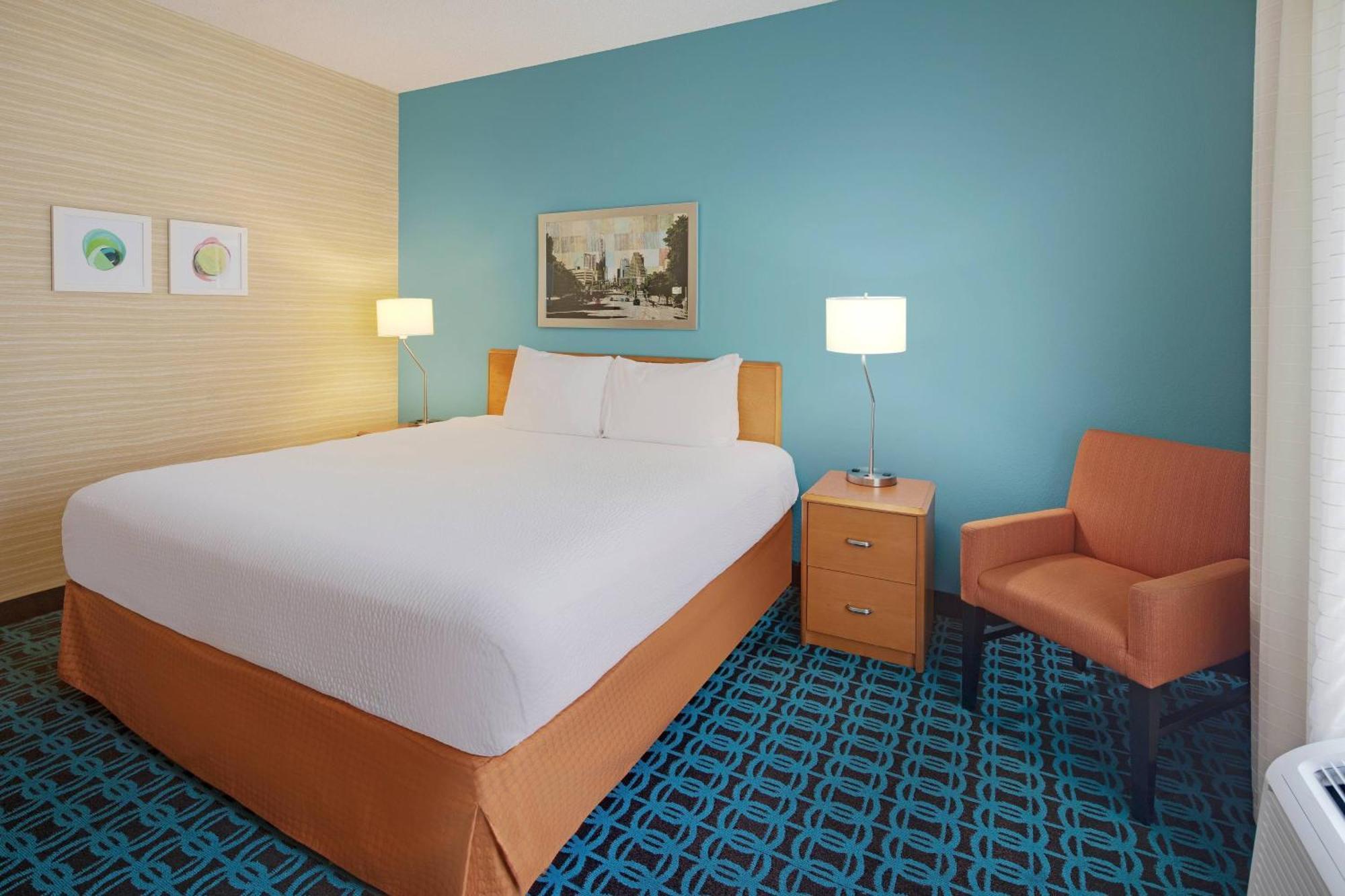 Fairfield Inn & Suites Austin University Area Exterior foto